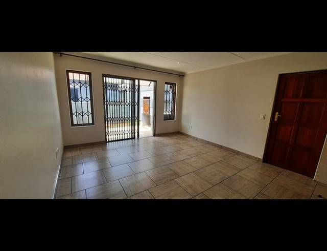 3 BEDROOM TOWNHOUSE FOR SALE IN THE REEDS